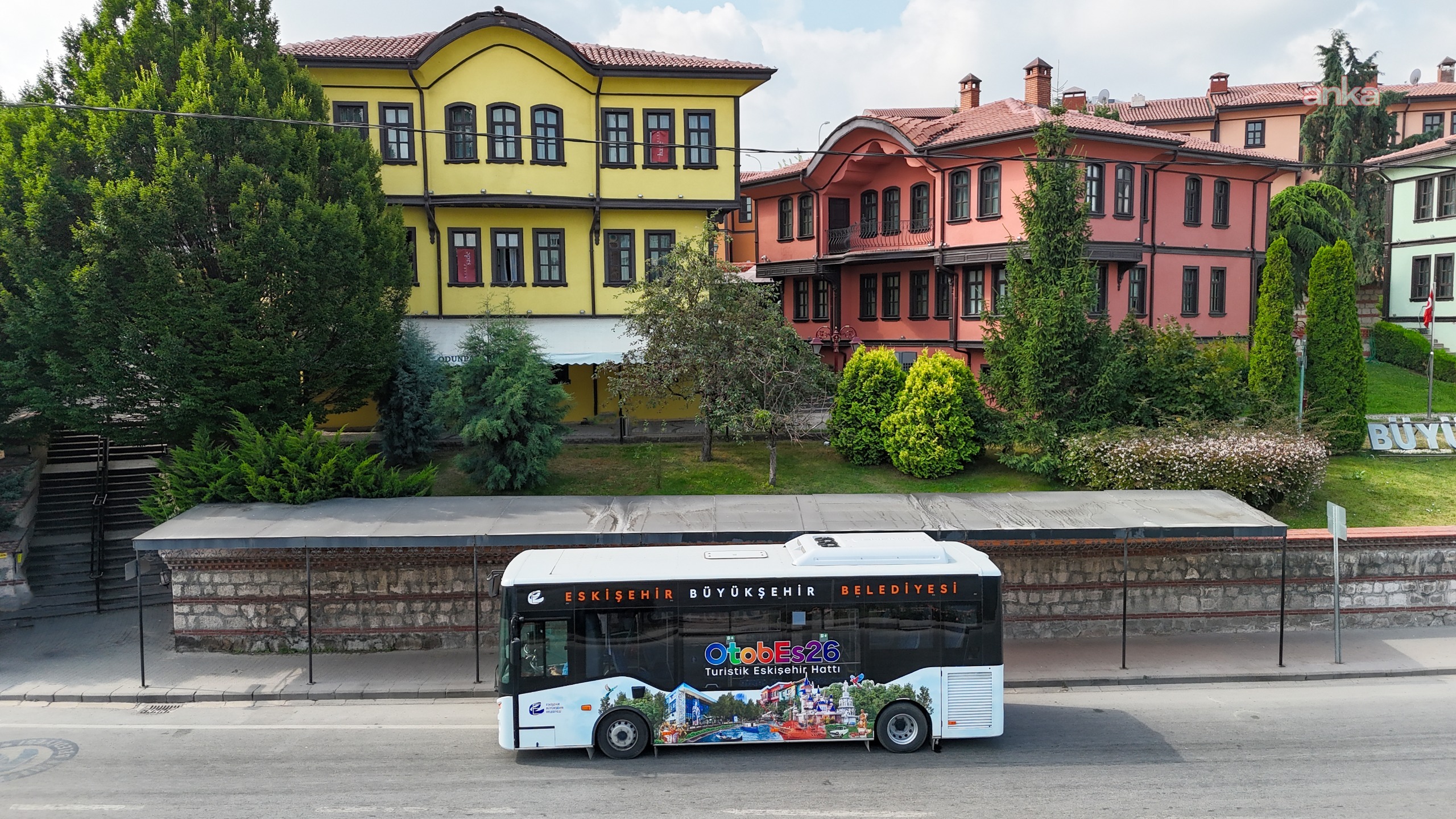 OtobEs26 Turistik Eskişehir Hattı hizmete başladı