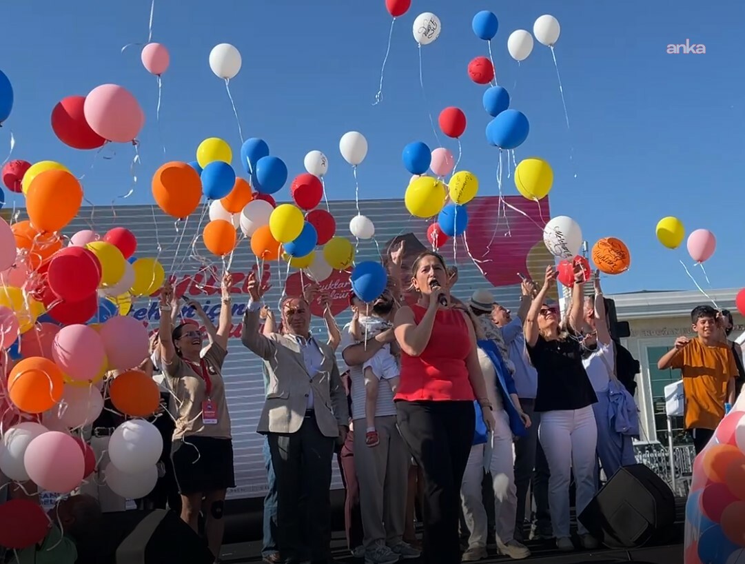 Sancaktepe, SMA hastası Metehan’ı tedavisi için Dubai’ye uğurladı
