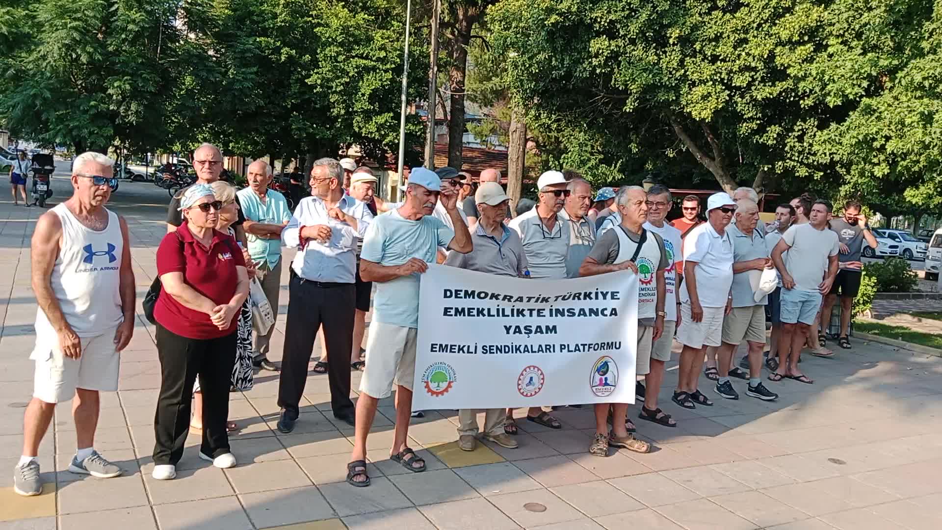 Ortaca’da emeklilerden enflasyon tepkisi: Mutfaktaki yangın sürüyor