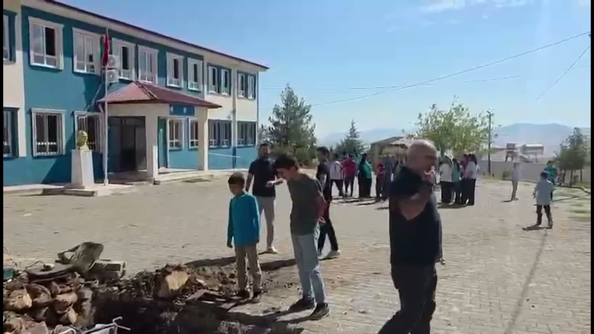 Şanlıurfa’daki deprem Adıyaman’da paniğe neden oldu