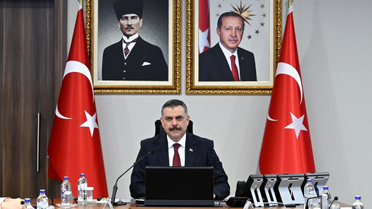 Bakan Çiftçi'den Milli Takım'a destek