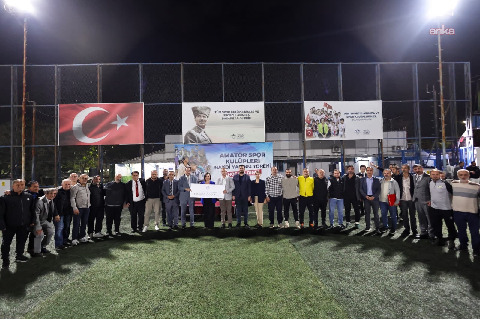 Karabağlar Belediyesi'nden 33 amatör spor kulübüne 2,4 milyon liralık destek