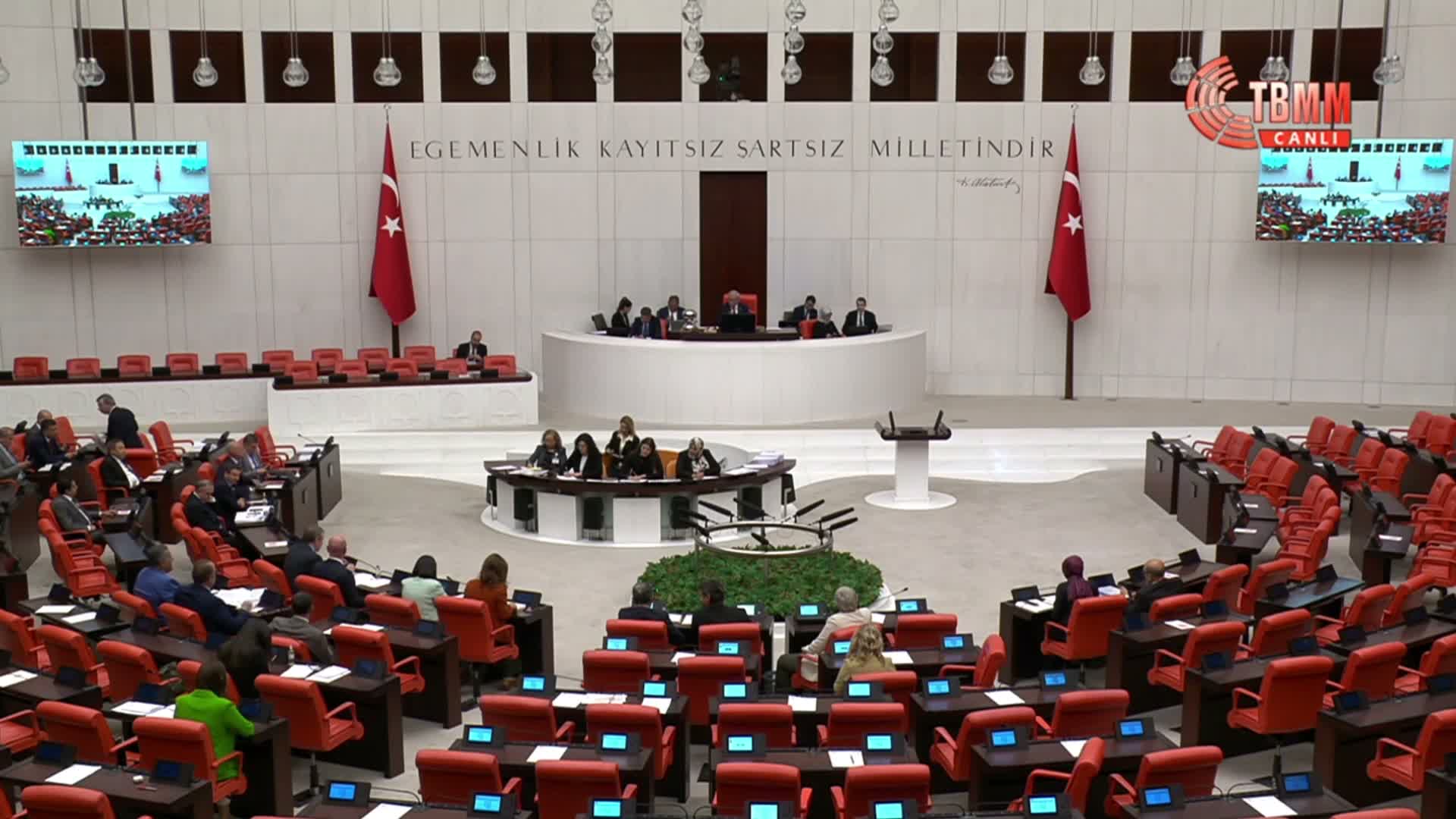 TBMM Genel Kurulu'nda belediye operasyonları tartışması