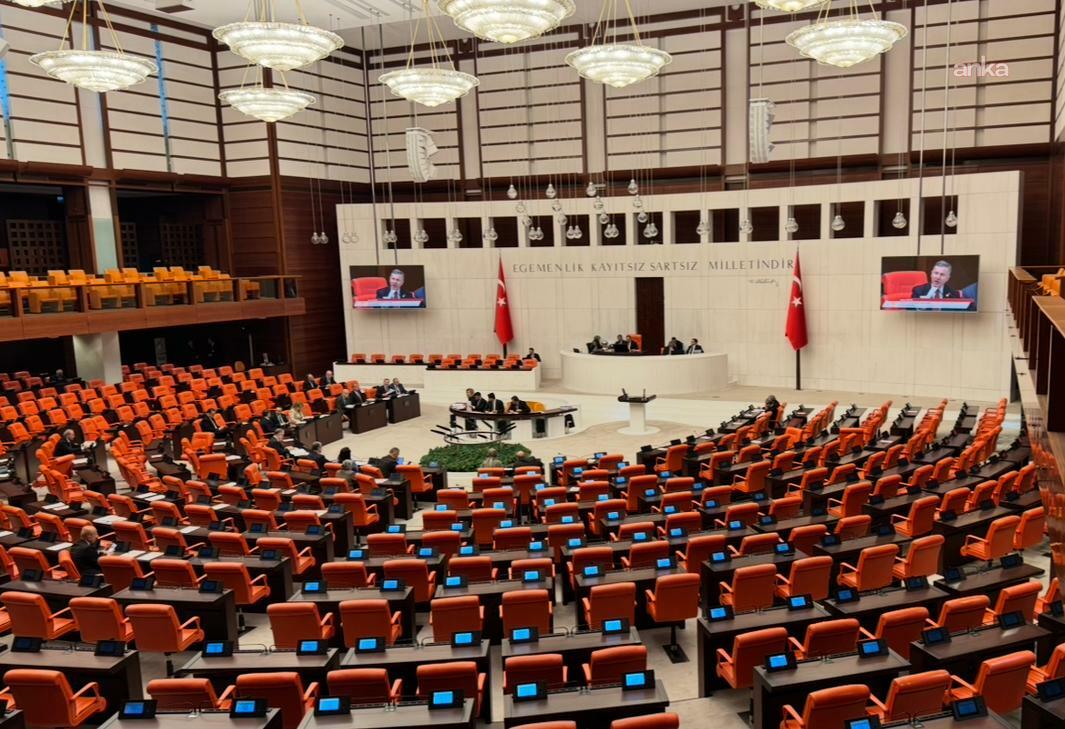 AK Parti gündeme aldı: Üniversiteden atılanlara af yolda