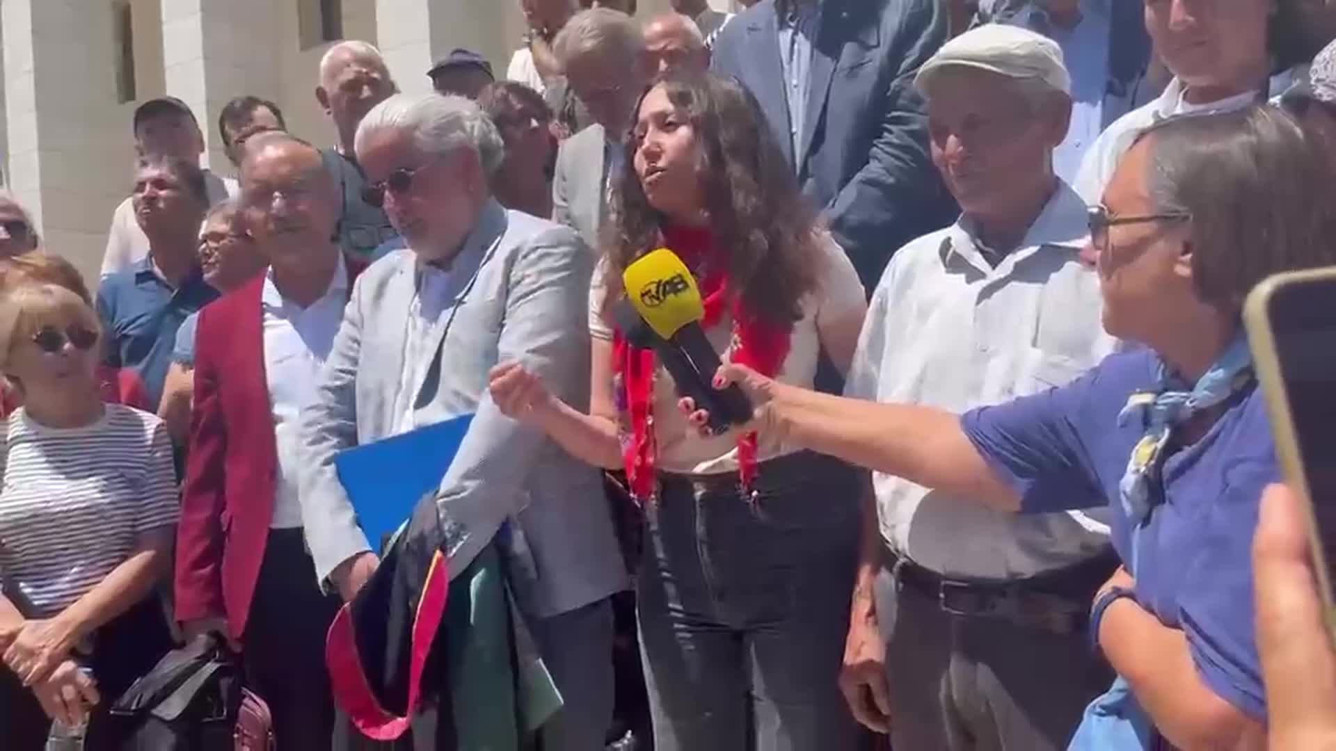 Esra Işık'ın yurt dışına çıkış yasağı kaldırıldı