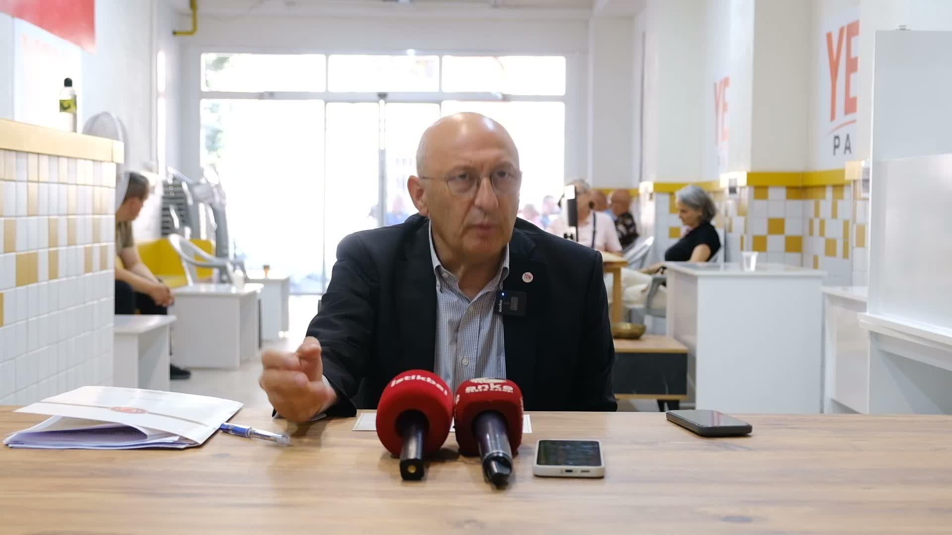 Utku Çakırözer: YENİ Parti’nin belediye başkanlarına daveti var, baskısı yok