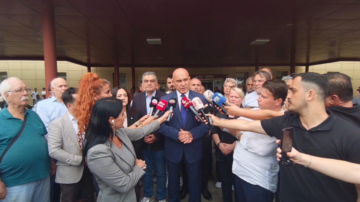 Turhan Çömez, Manisa Turgutlu'da yaralanan öğrencileri ziyaret etti