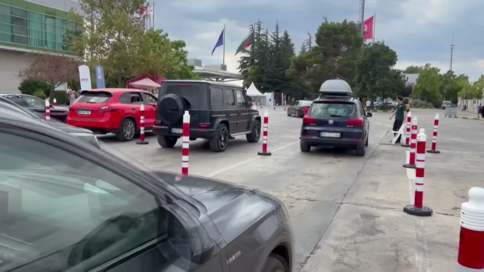 Kapıkule Sınır Kapısı'nda gurbetçiler rekoru kırıldı… 3 milyon 700 bin yolcu giriş çıkışı oldu