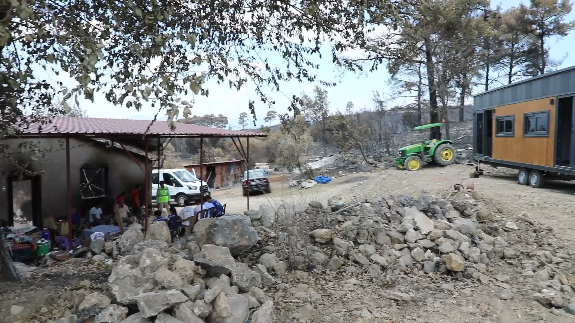 Muğla Büyükşehir Belediyesi, Seydikemer yangınından etkilenen ailelere desteklerini sürdürüyor