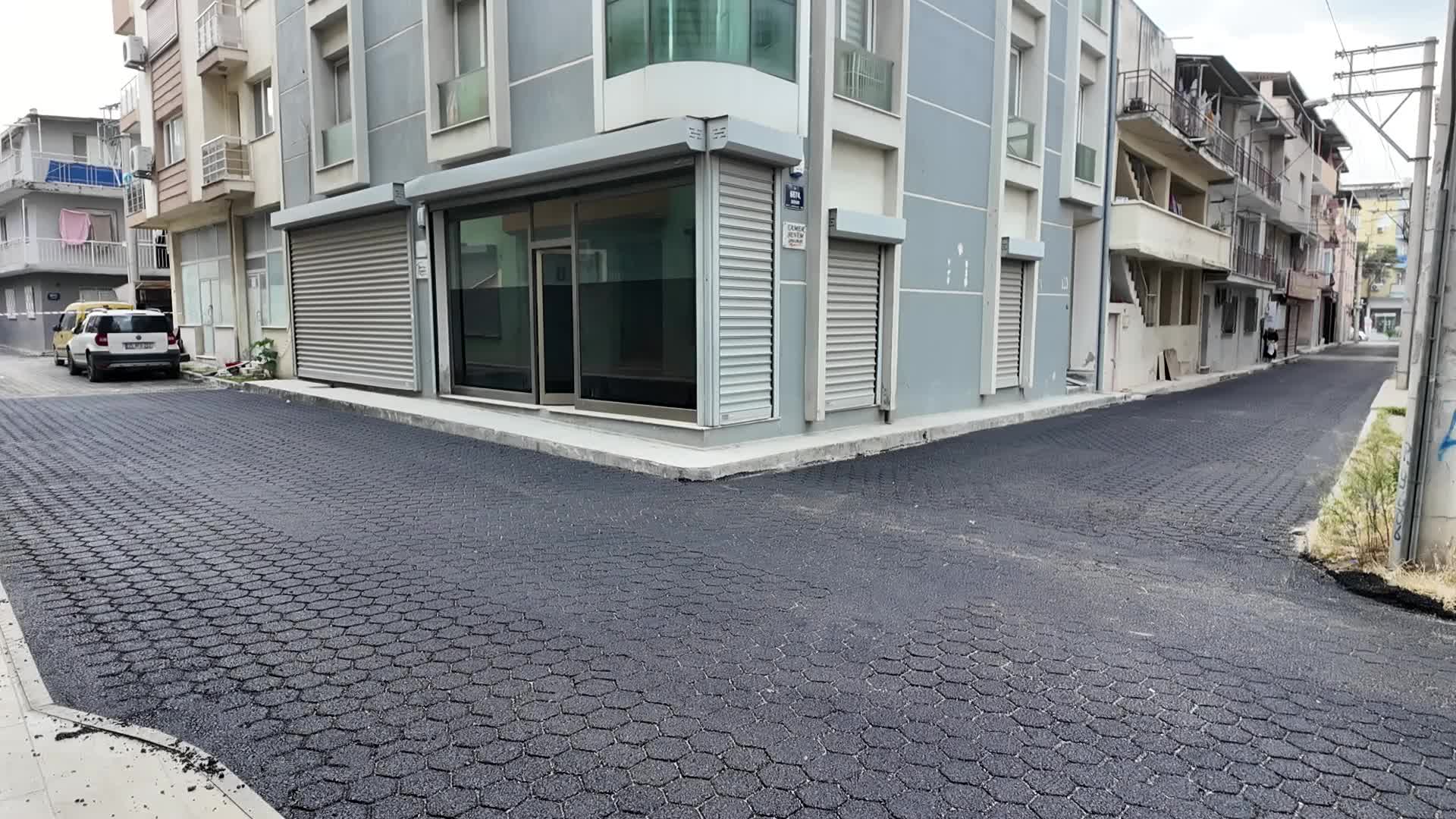 Bornova’da asfalt seferberliği