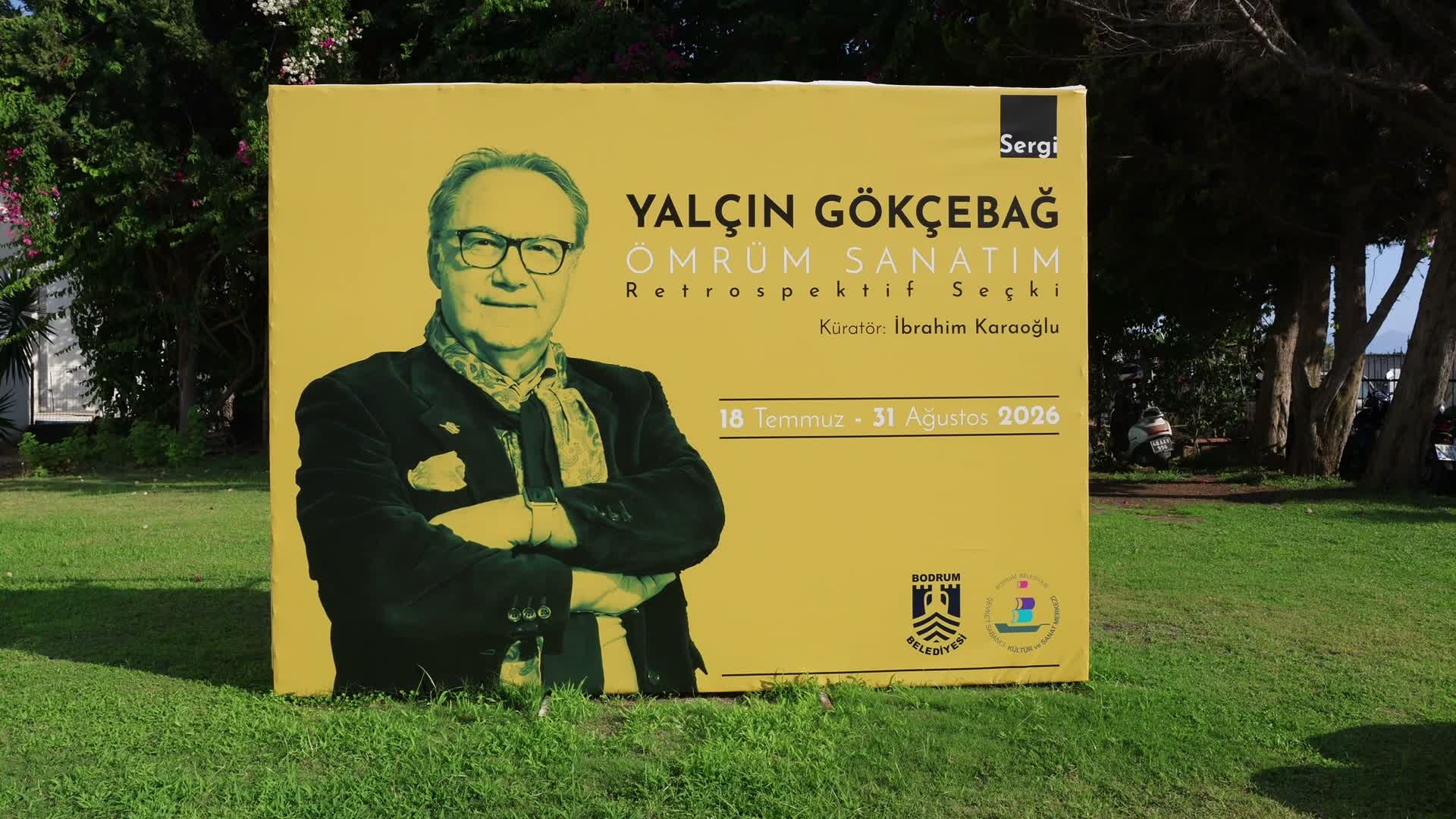 Yalçın Gökçebağ’ın retrospektif seçki sergisi, Bodrum’da ziyarete açıldı