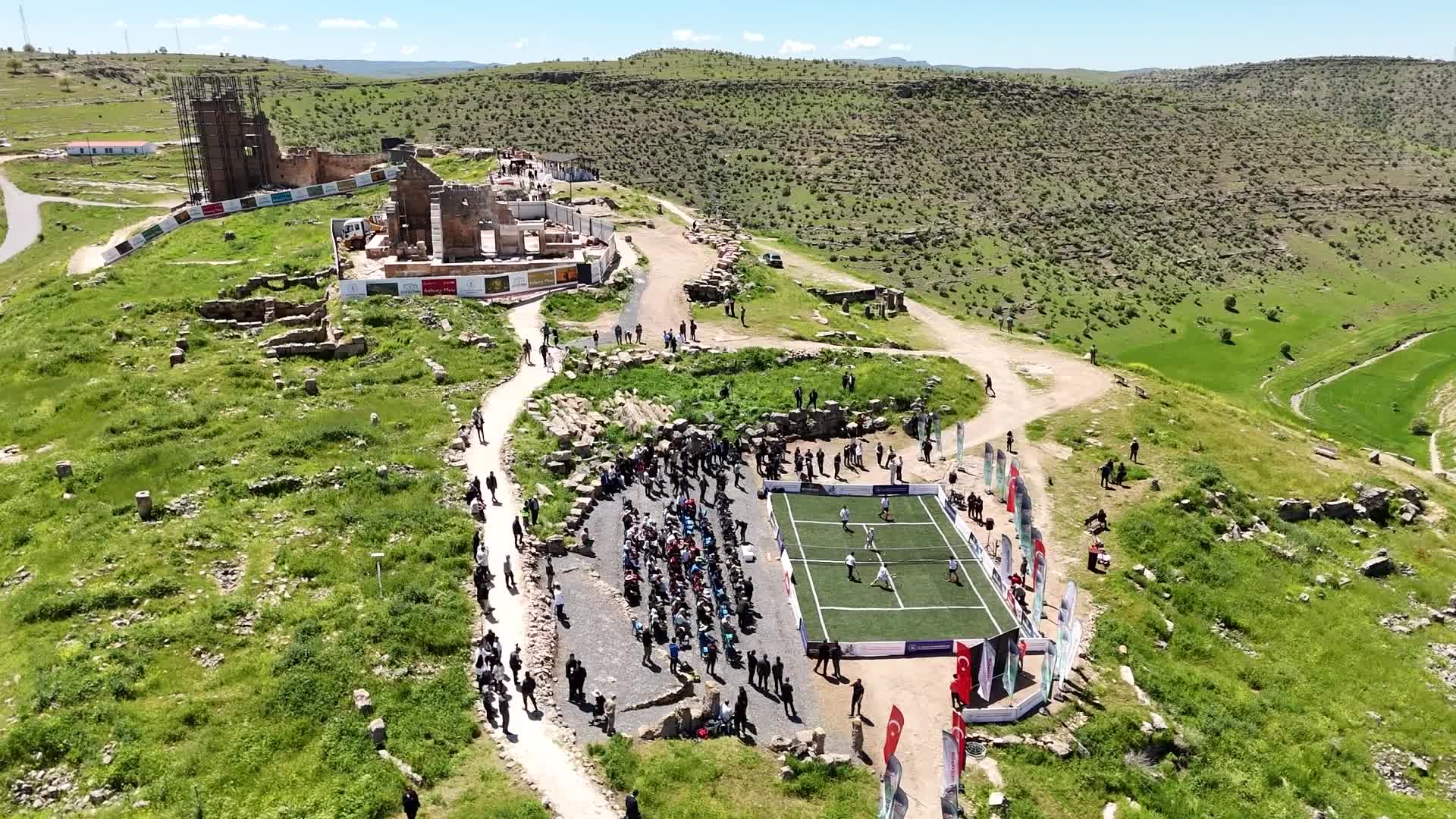 2'nci Zerzevan Cup’ın lansmanı, tarihi Zerzevan Kalesi’nde yapıldı