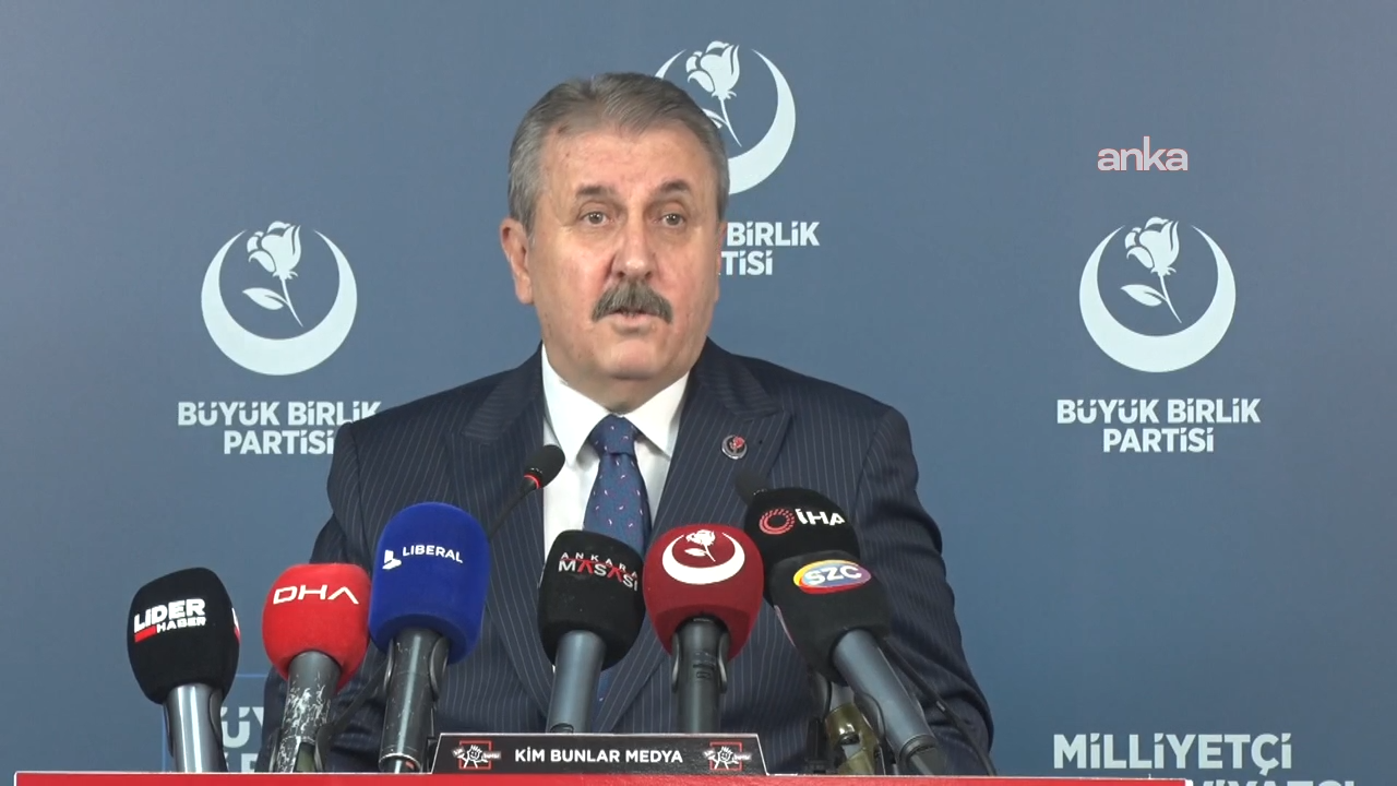 Mustafa Destici: Türkiye Cumhuriyeti, terörle mücadelesini eli kanlı bir terör aparatına ihtiyaç duymadan yürütme kudretine sahiptir