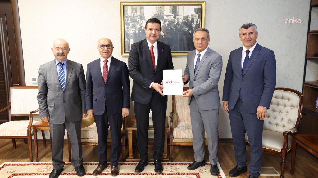 Alevi Vakıfları Federasyonu Genel Başkanı Doğan'dan, Arıkan'a ziyaret