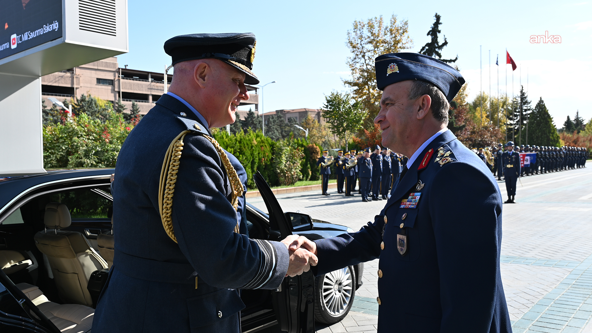 Hava Kuvvetleri Komutanı Orgeneral Dalkıran, Birleşik Krallık Hava Kuvvetleri Komutanı Orgeneral Smyth ile bir araya geldi