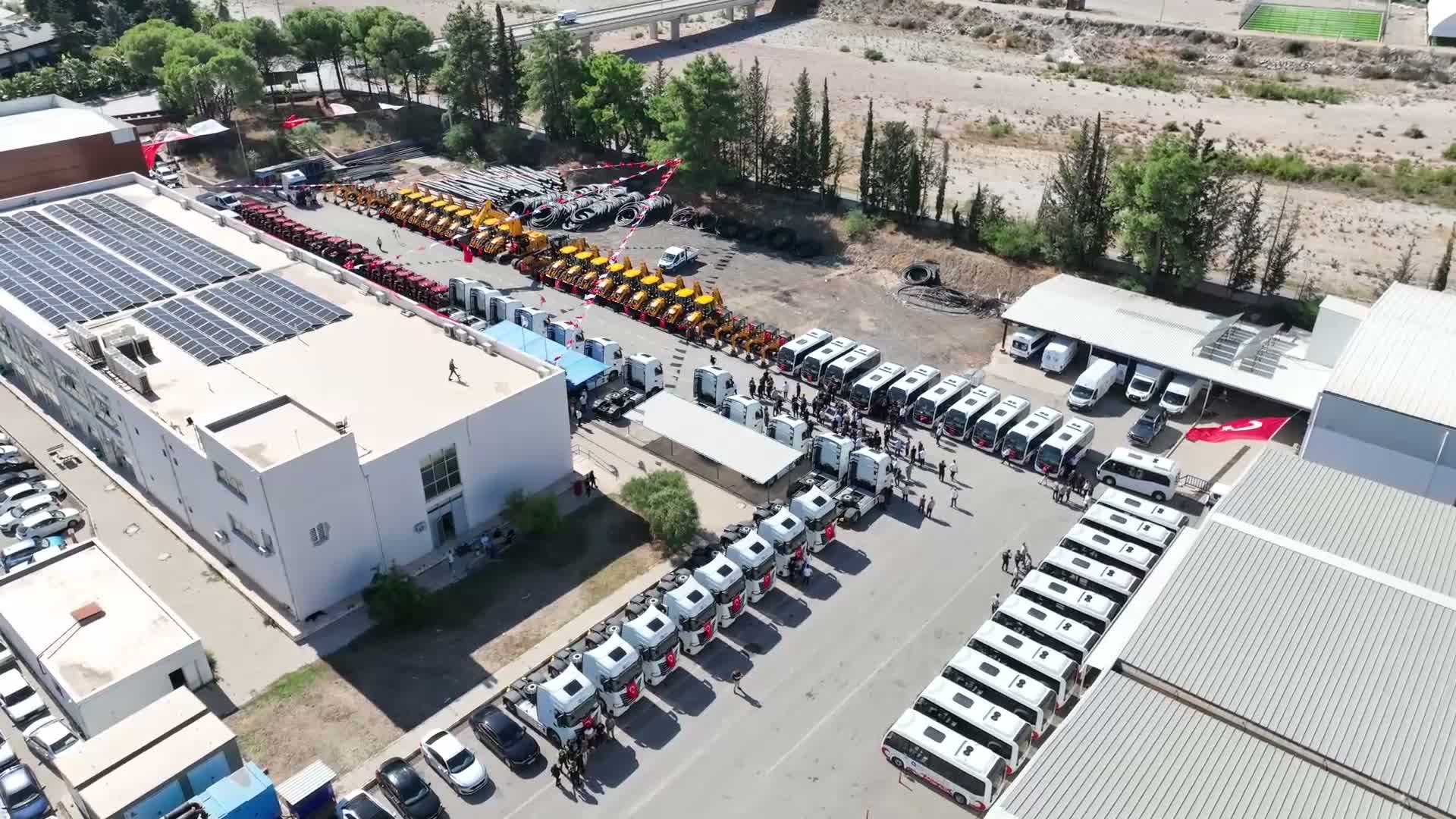 Antalya Büyükşehir Belediyesi, araç filosunu öz kaynaklarıyla güçlendiriyor