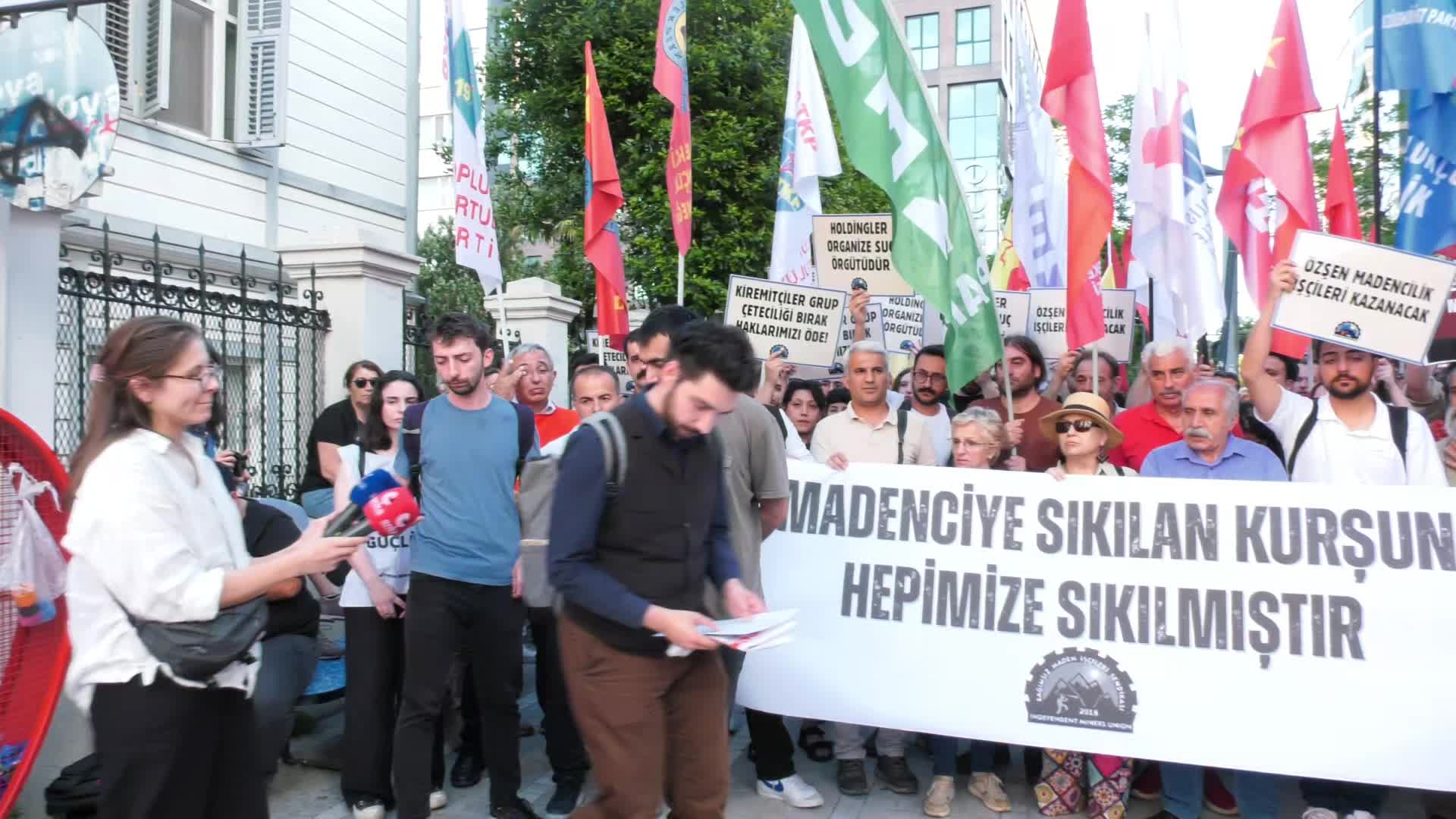 Kadıköy'de madencilere destek eylemi