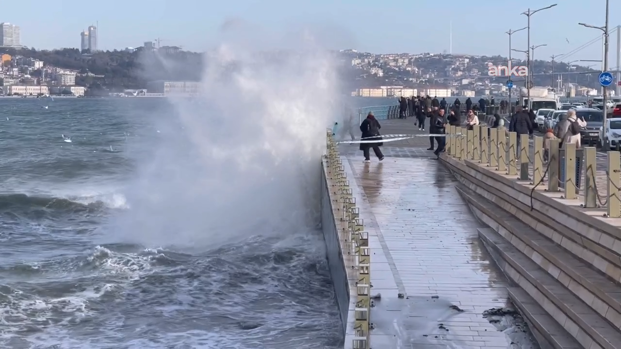 İstanbul Valiliği perşembe için fırtına uyarısı yaptı
