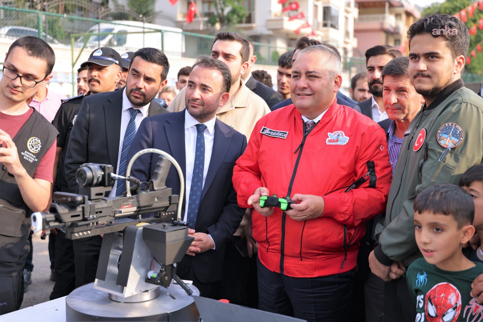 Keçiören’de gençler model roketlerini gökyüzüyle buluşturdu