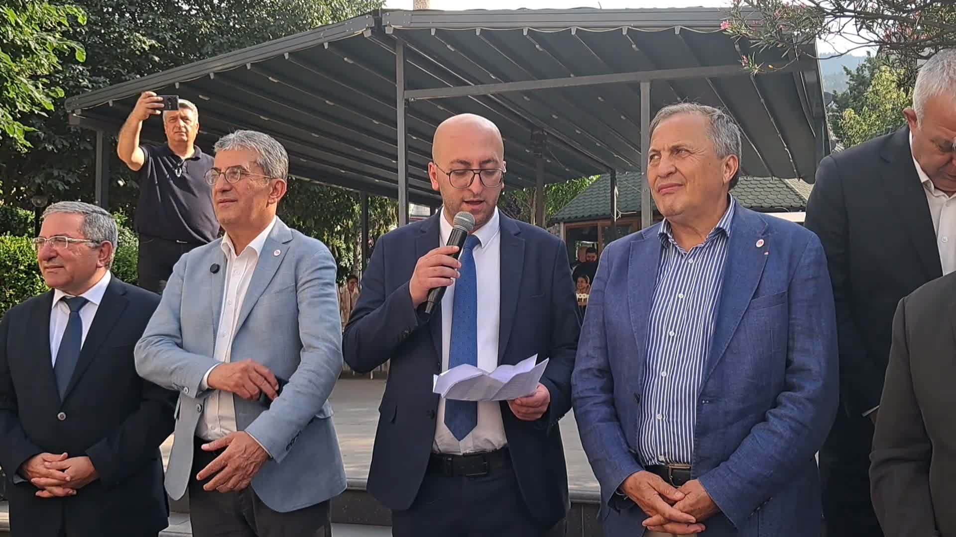 YENİ Parti Artvin il başkanlığı açıldı... Gökhan Günaydın: Ferman padişahınsa meydanlar bizimdir