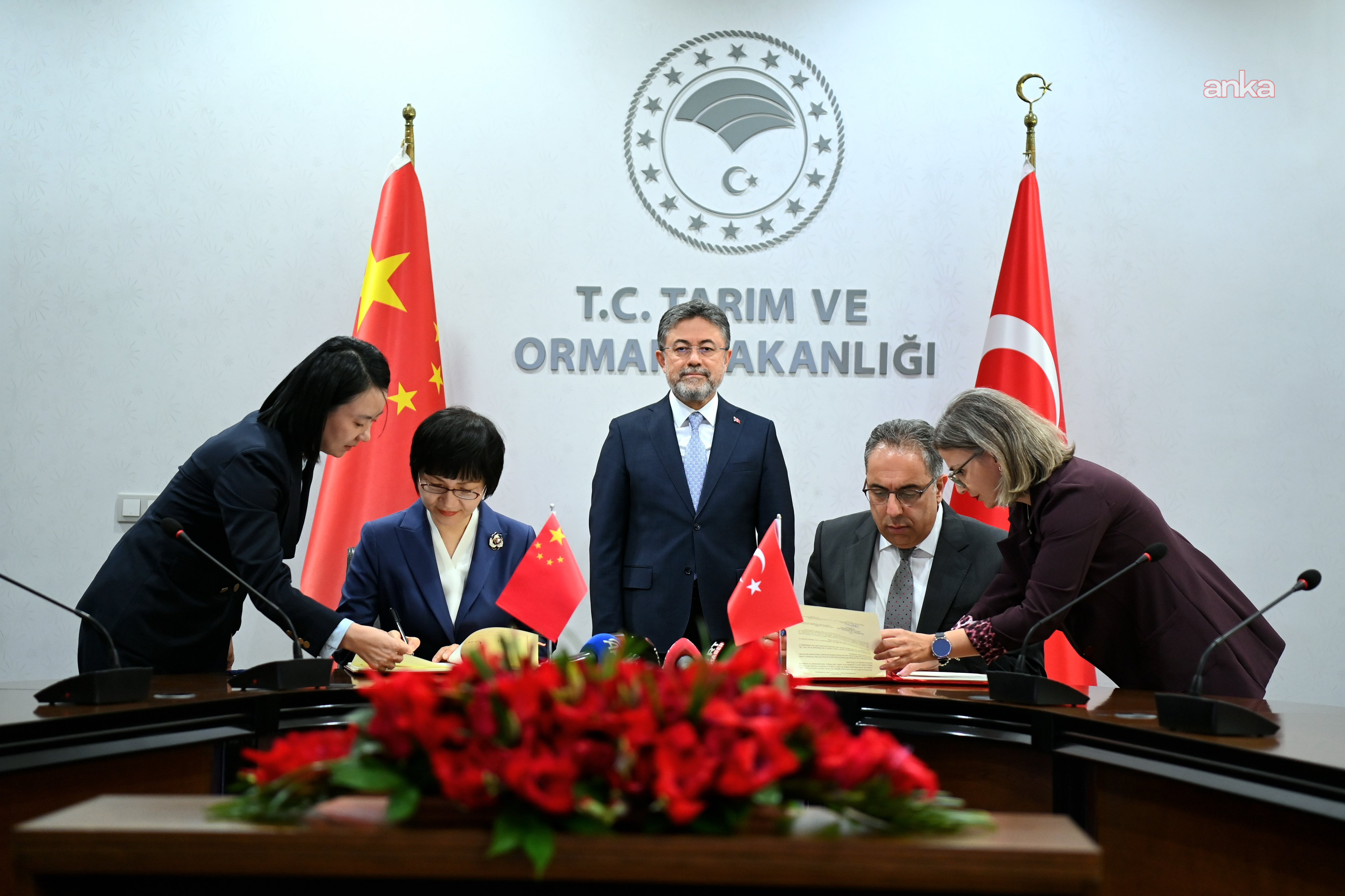 Türkiye ile Çin arasında "defne yaprağı" ihracatı için protokol imzalandı