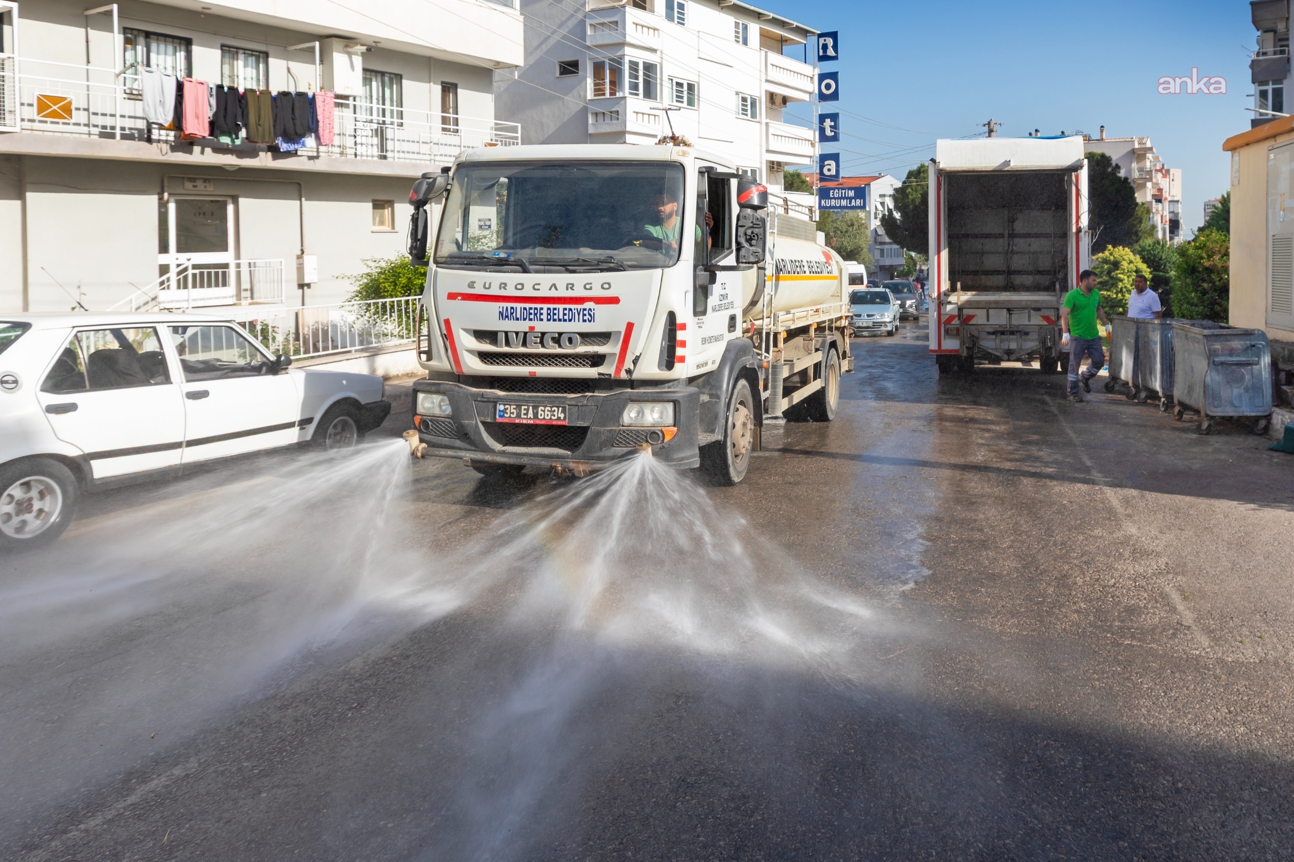 Narlıdere Belediyesi, temizlik faaliyetlerini yoğunlaştırdı