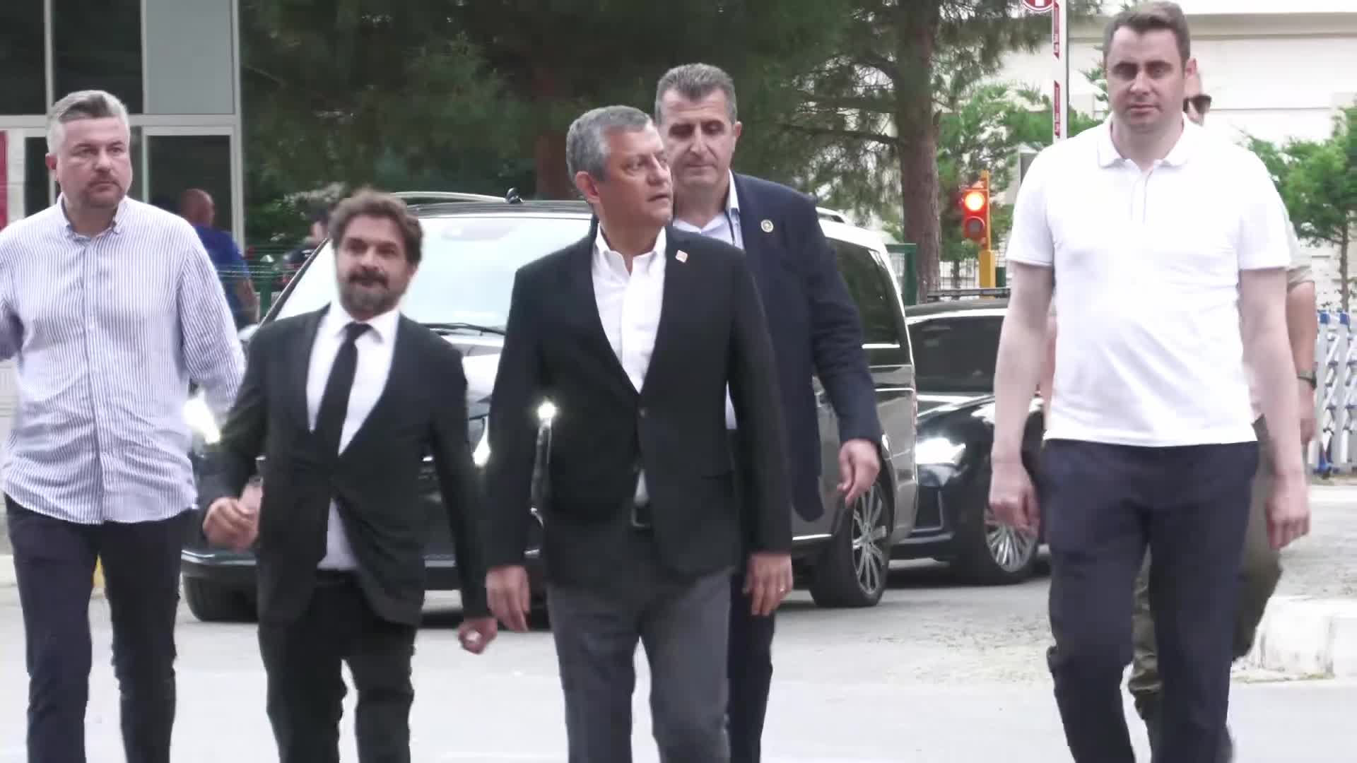 Özgür Özel: Butlan kararı mazbatamı iptal etmiyor. Kemal Bey milletvekili olmadığı için grup başkanı olması mümkün değil