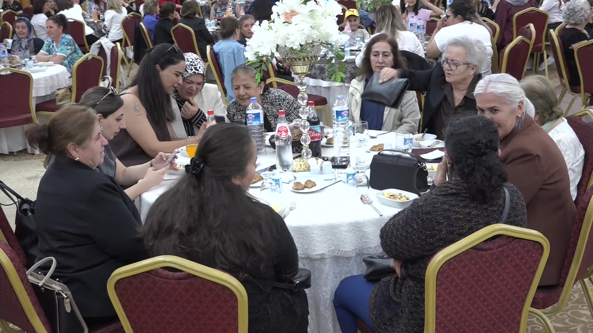 Veli Ağbaba’dan, Anneler Günü etkinliğinde hakkındaki iddialara tepki: Cezaevinden çıkmak için bizi suçluyorlar
