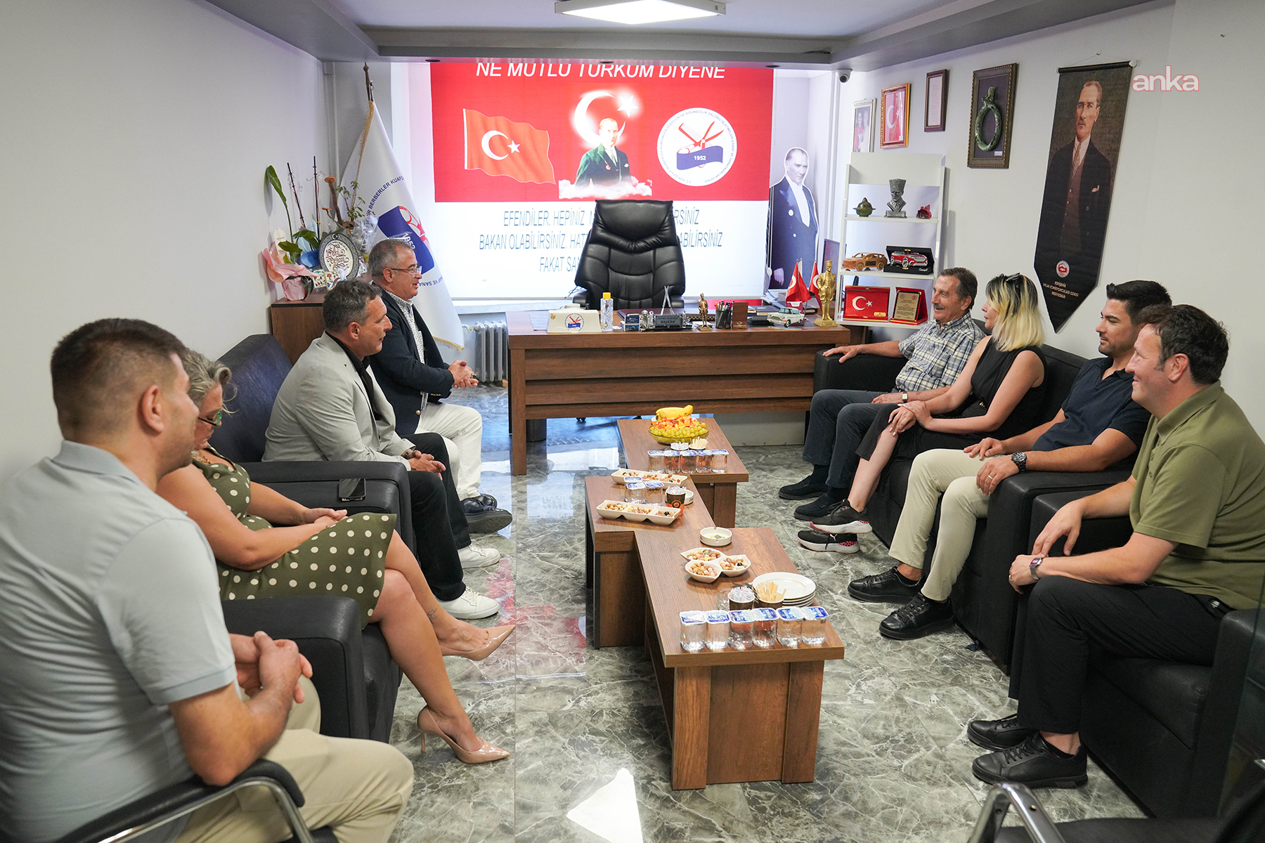 Tepebaşı Belediye Başkanı Ataç: "Esnafımız, kent ekonomisinin önemli bir parçasını ayakta tutuyor"