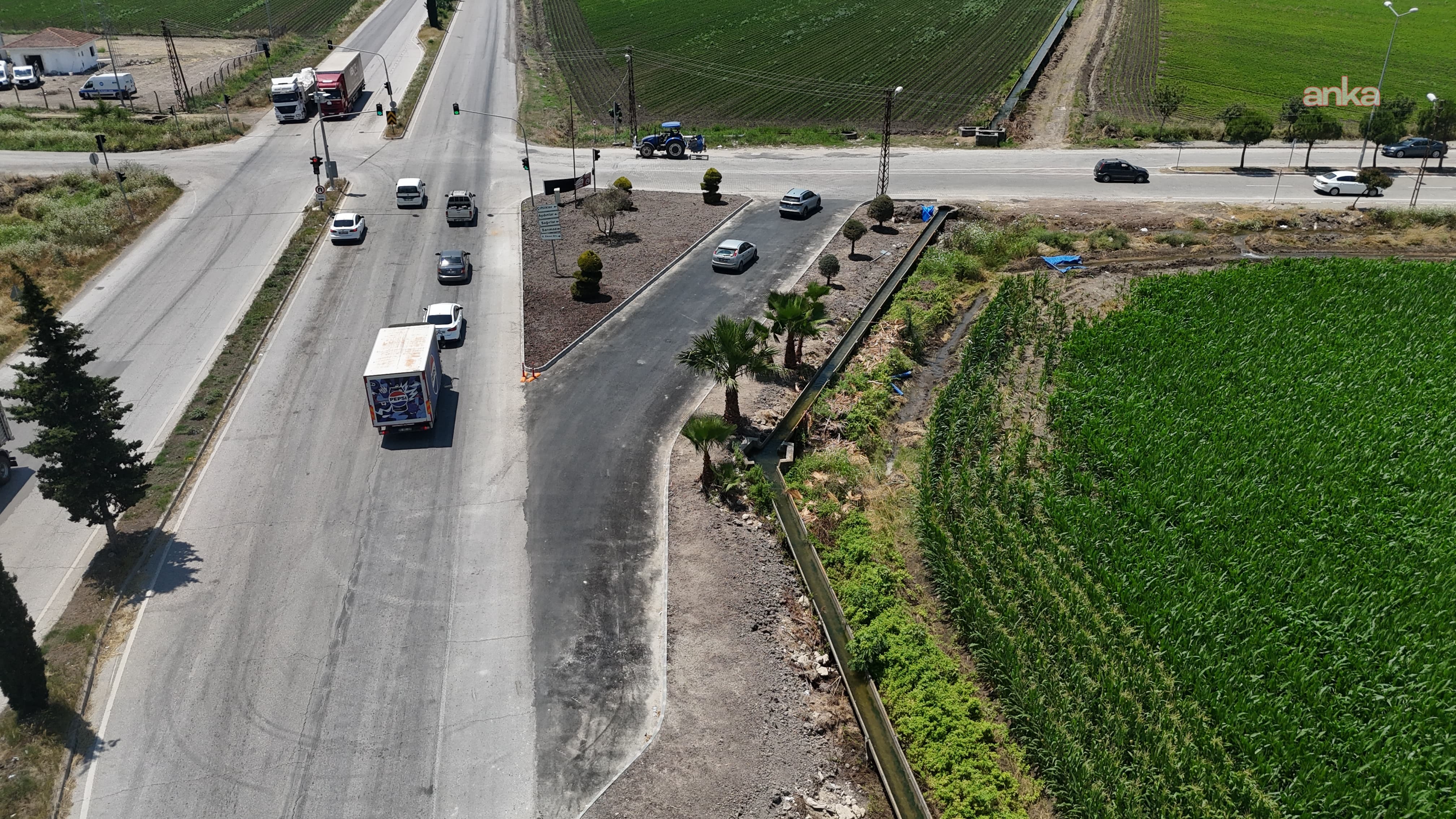 Ceyhan Belediyesi, trafiği rahatlatacak üçüncü akıllı kavşağı hizmete açtı