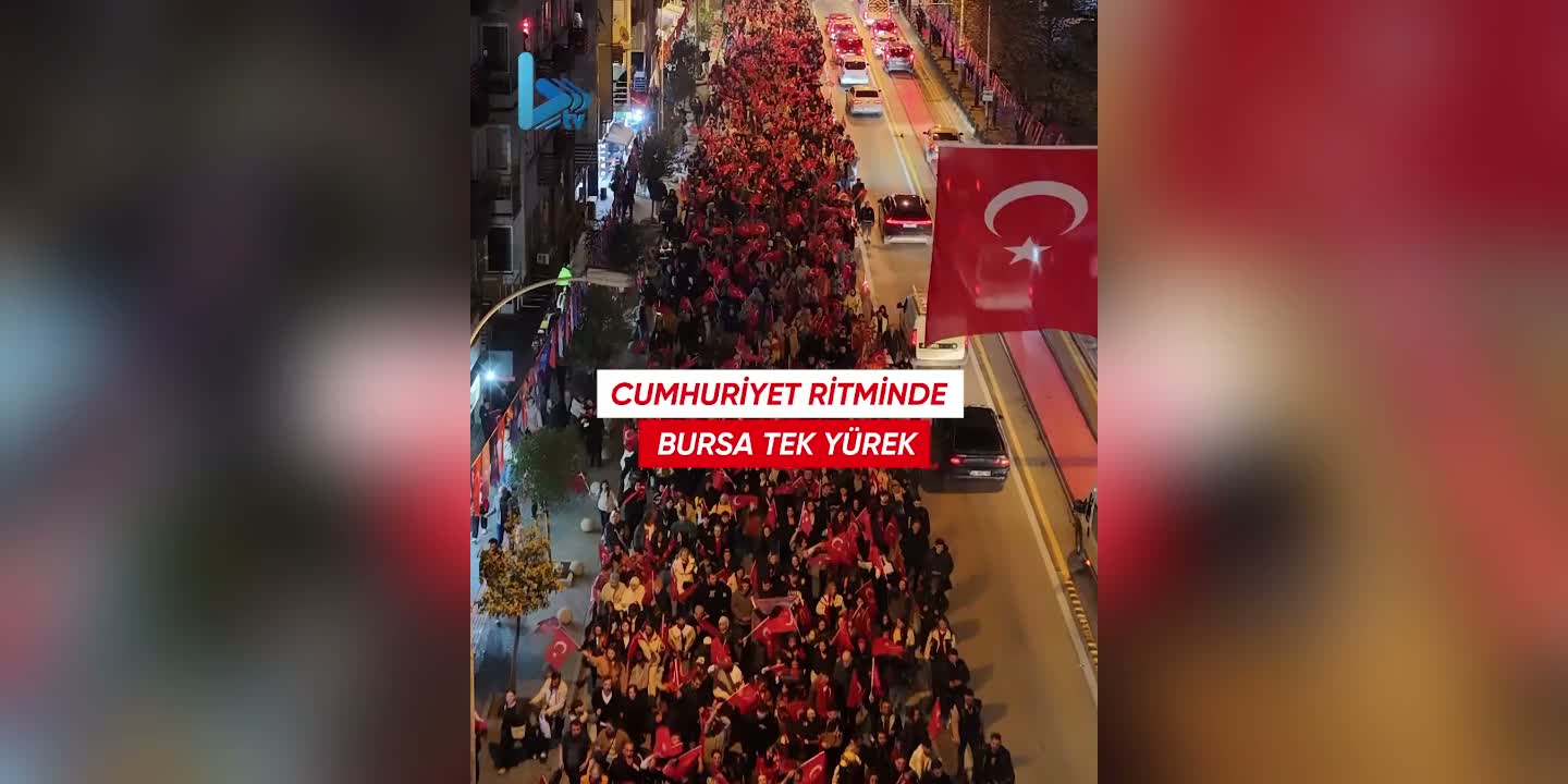 Bursa'da 29 Ekim kutlamaları Berkay konseriyle taçlandı