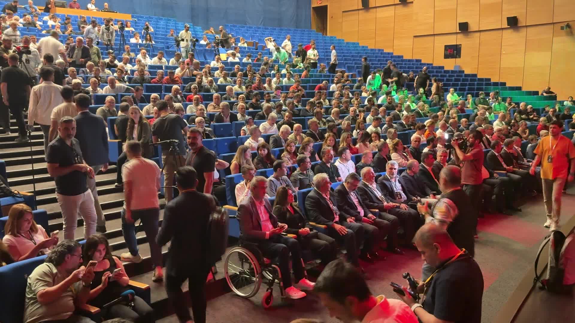 Amedspor’da yeniden başkan seçilen Eren: “Ayrımcı uygulamalara maruz kaldık ama asla yılmadık”