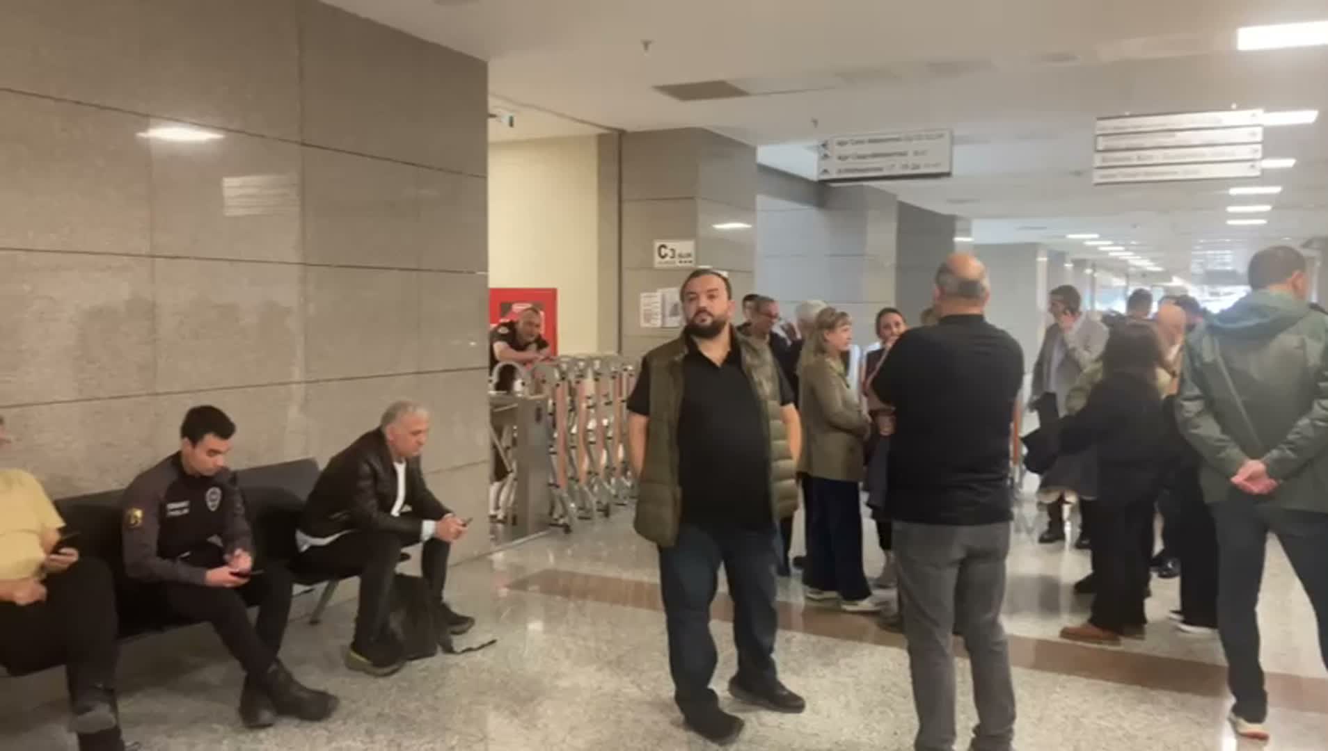 "Kent Uzlaşısı" davasında karar... 8 belediye yöneticisi beraat etti, 2 yönetici hakkında 6 yıl 3'er ay hapis cezası verildi
