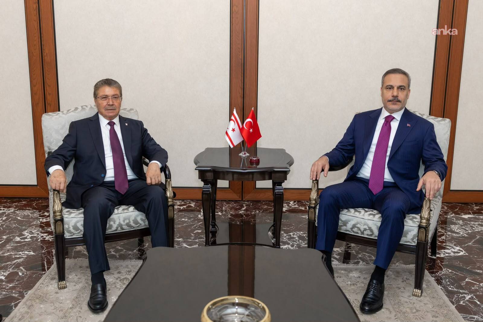 KKTC Başbakanı Üstel, Dışişleri Bakanı Fidan ile bir araya geldi