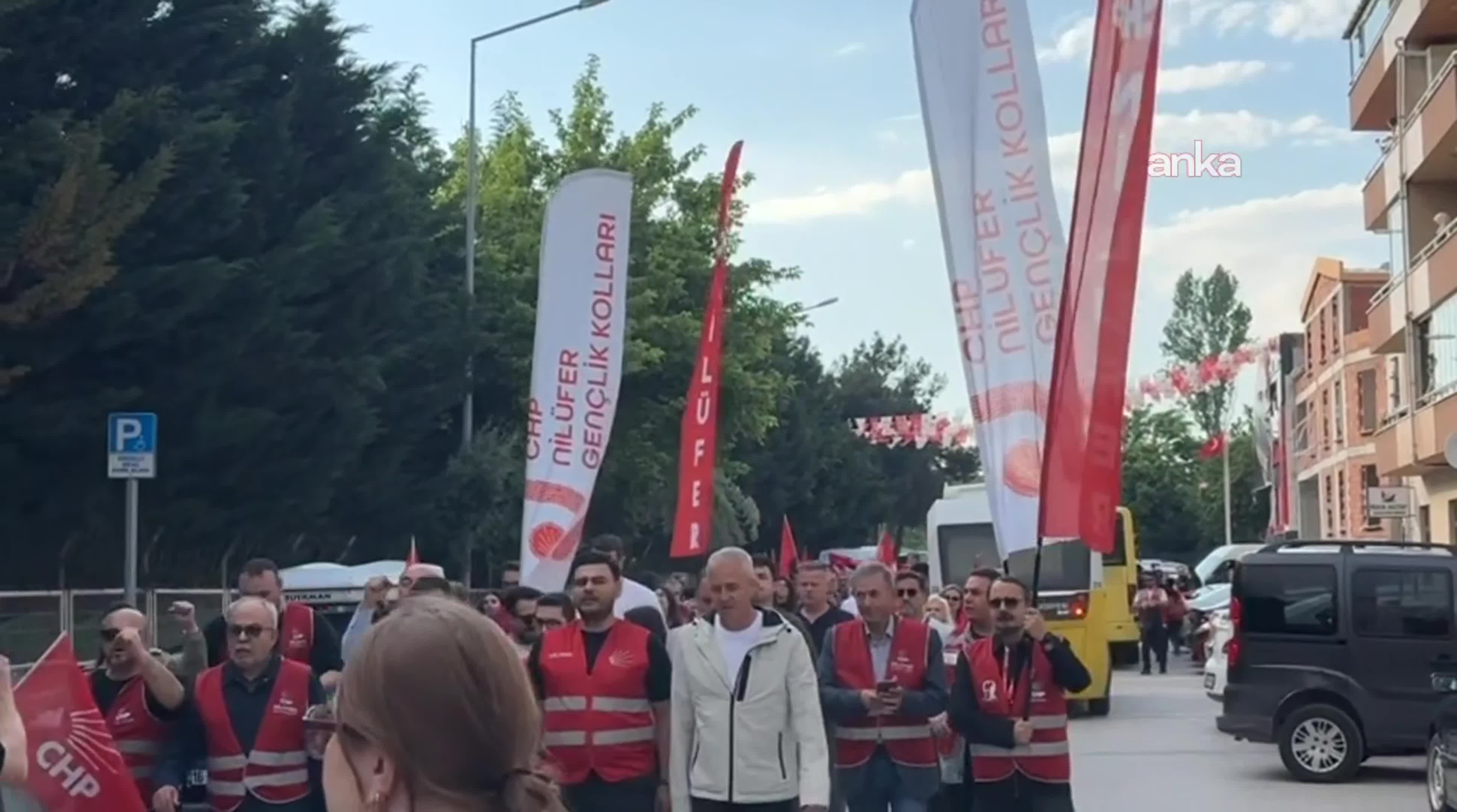 Bursa'da "mutlak butlan" protestosu: Biz siyaseti sokaklarda, çadırlarda, kahvelerde de yapabiliriz