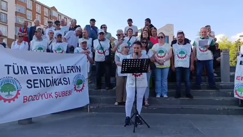 Emekliler Bilecik’te meydandan seslendi: Geçinemiyoruz