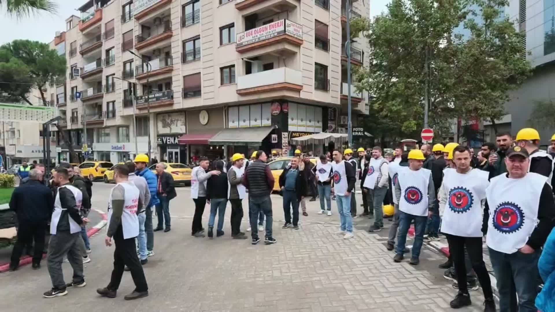 Somalı maden işçileri ödenmeyen alacakları için Ankara’ya yürüyor
