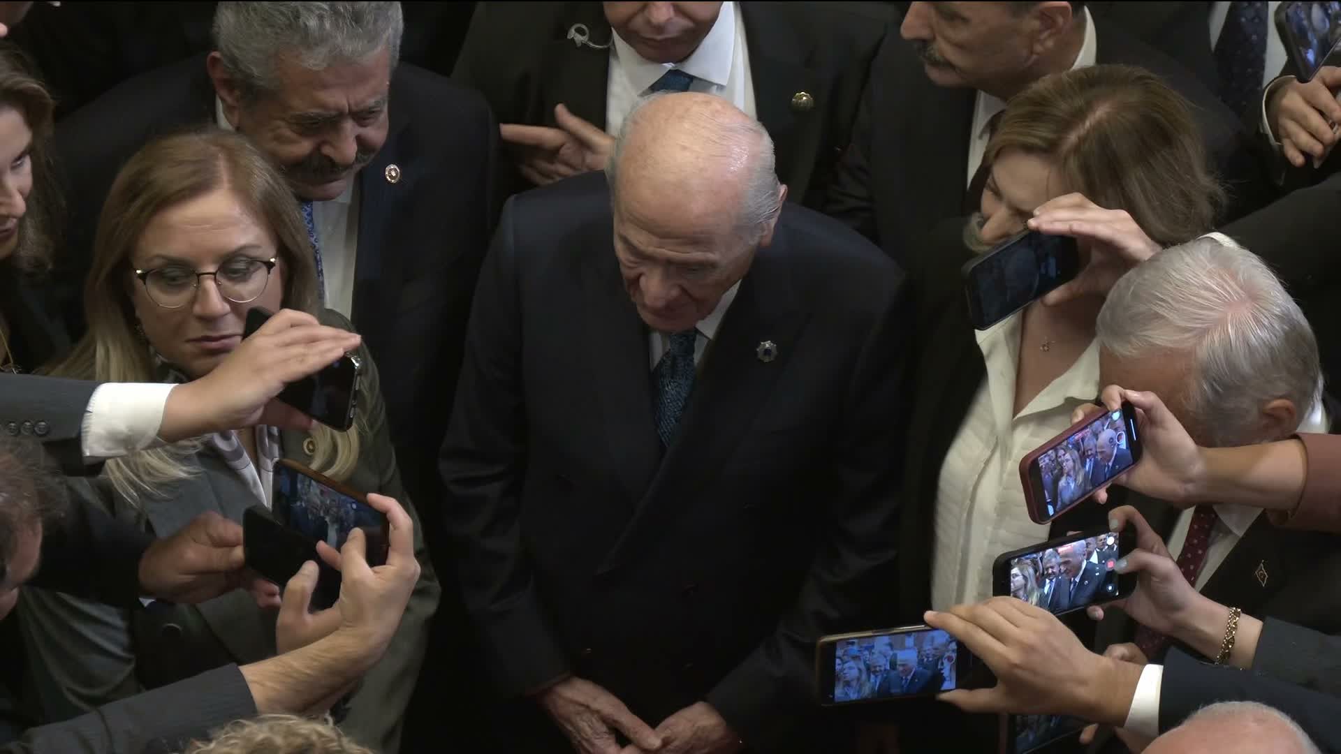 TBMM’de yeni yasama yılı açılış resepsiyonu… Resepsiyona YENİ Parti ve CHP'liler katılmadı, Müsavat Dervişoğlu Kurtulmuş'u tebrik edip hemen ayrıldı