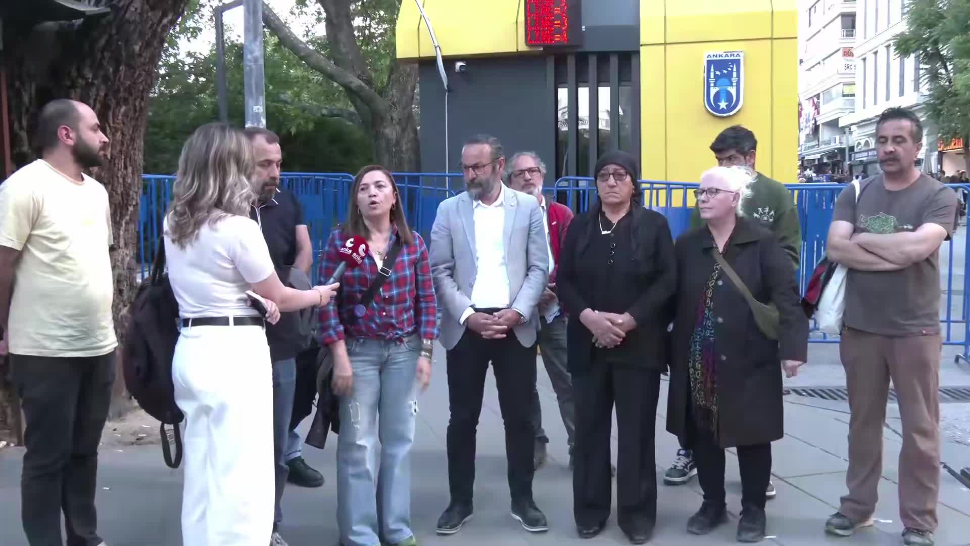 Polis tarafından öldürülen Ethem Sarısülük'ü anma törenine polis müdahalesi