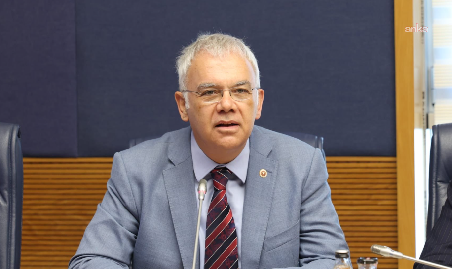 Kayıhan Pala’dan hekim, diş hekimi, veteriner hekim ve eczacılara “yeşil pasaport” teklifi