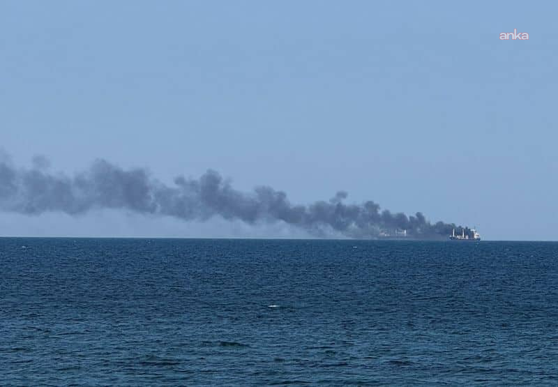 Rusya'dan Odesa açıklarında mısır yüklü gemiye füze saldırısı: 10 kişi hayatını kaybetti