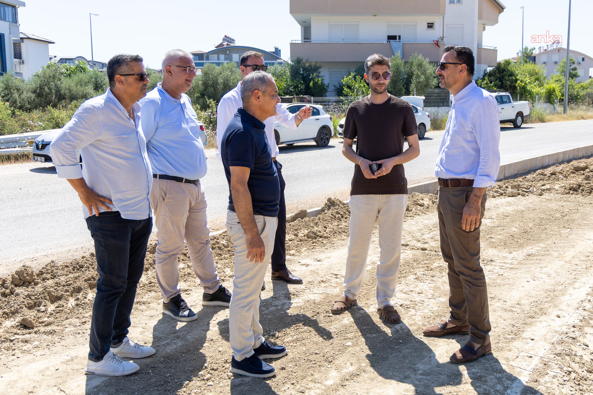 Manavgat Belediye Başkan Vekili Çiçek, Ilıca Mahallesi'ndeki çalışmaları inceledi