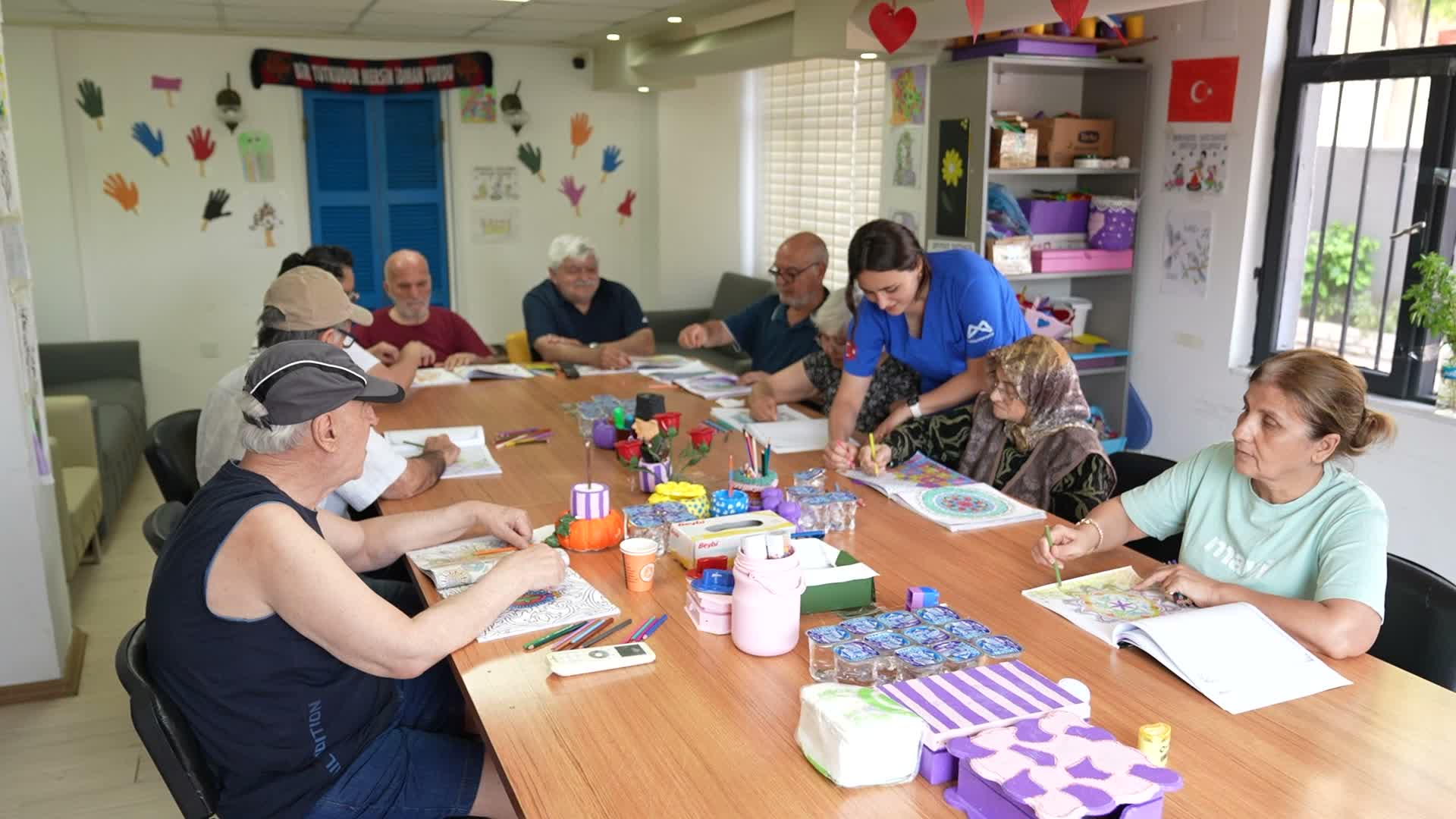 Mersin Büyükşehir Belediyesi, Alzheimer hastalarının yaşamına dokunuyor