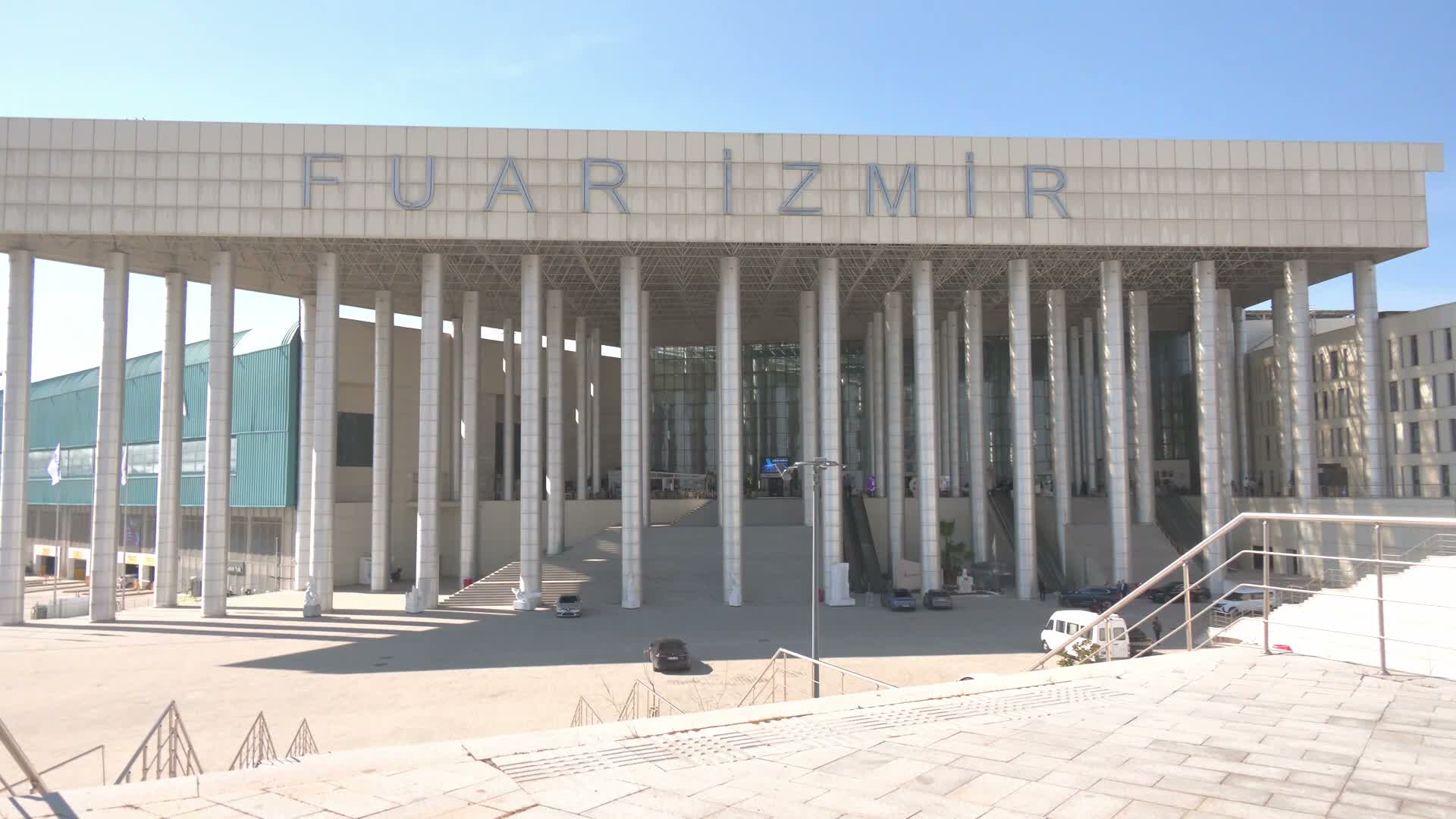 Fashion Prime-9 Tekstil ve Hazır Giyim Fuarı, İzmir’de kapılarını açtı