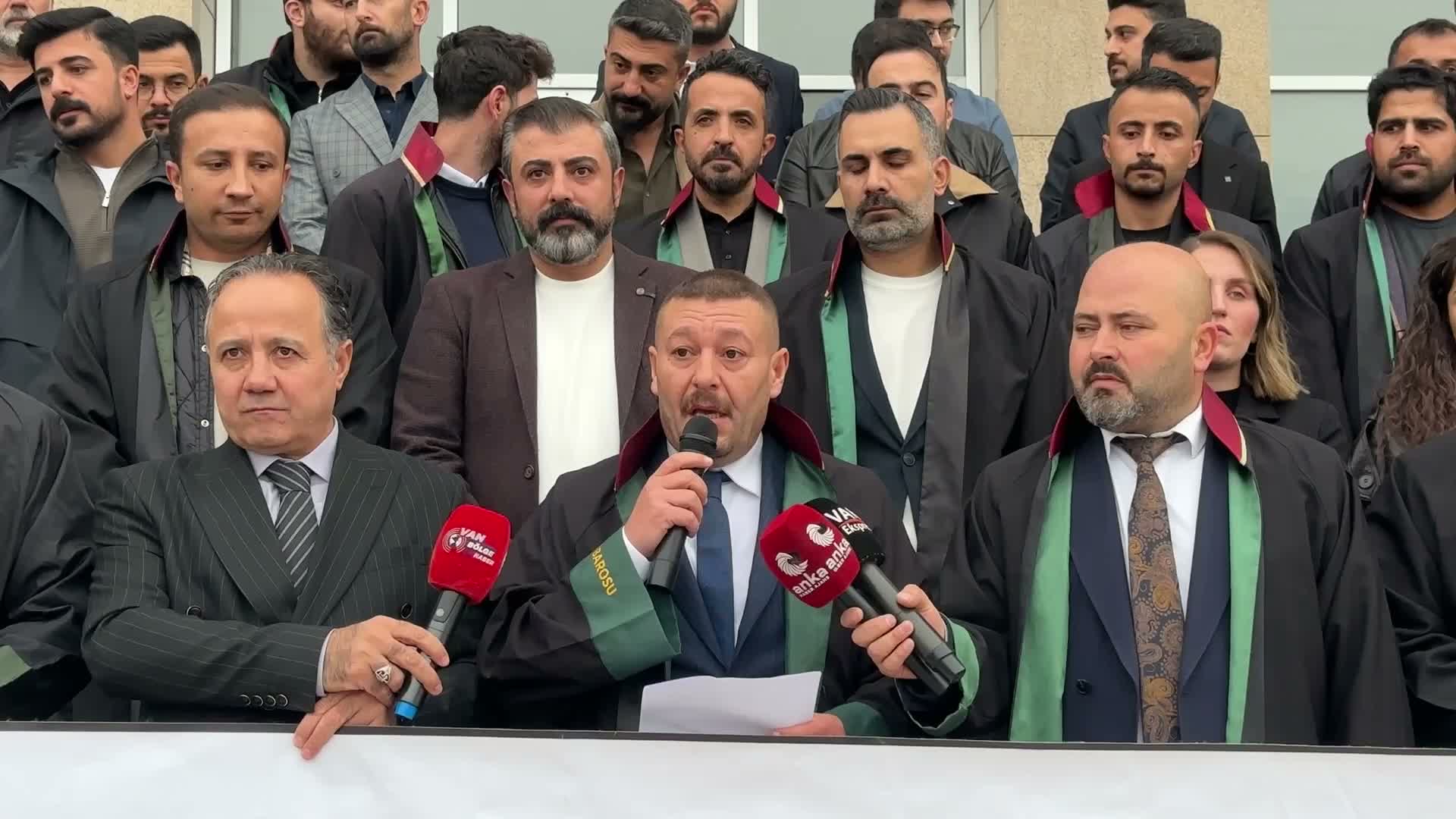 Van Barosu: "Savunmaya yönelik şiddeti kabul etmiyoruz"