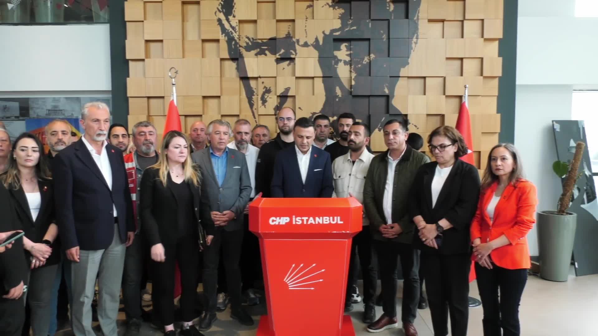 Özgür Çelik'ten Kurultay soruşturması gözaltılarına tepki: Türkiye'de demokrasiye karşı monarşi hayalleri kuranlar vardır, izin vermeyeceğiz