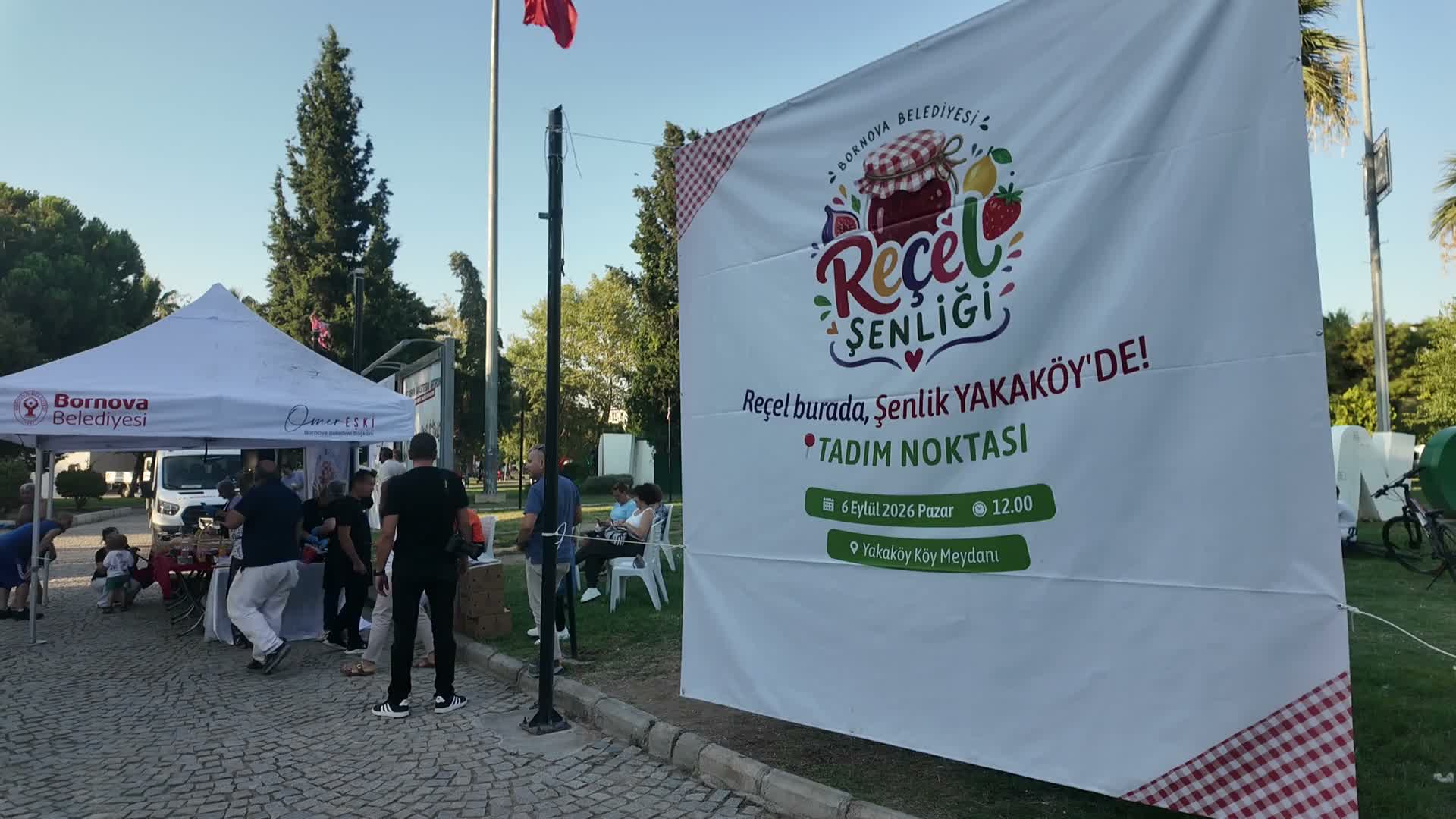 Bornova’da doğal lezzetler halkla buluşuyor