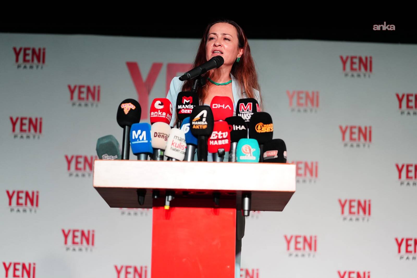 YENİ Parti Manisa İl Başkanı Özalper gözaltına alındı