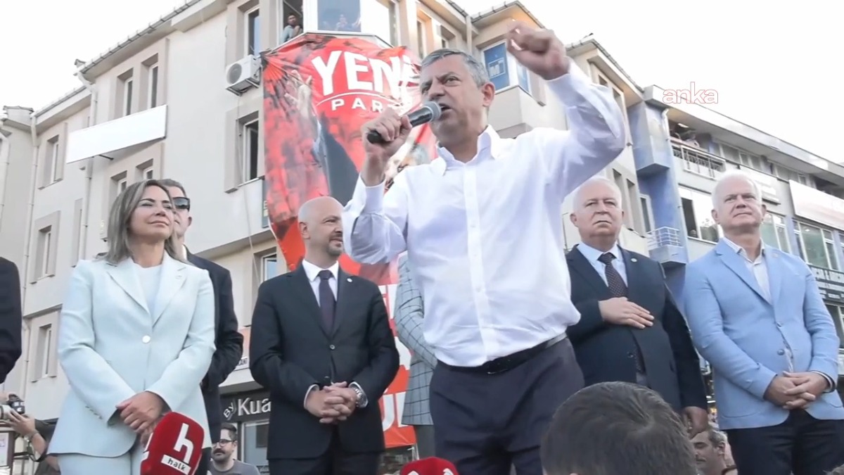 Özgür Özel: Biz AK Parti'nin karşısındayız; siz neredesiniz?