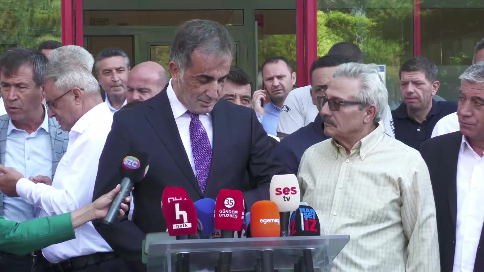İZBB Meclisi CHP Grubu'ndan MYK kararına tepki: "Doğru bulmuyoruz, tanımıyoruz"